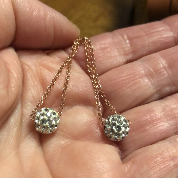 Beautiful Swarovski Crystal Faux Gold Dangle Earrings - Picture 11 of 12